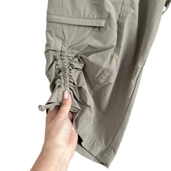 Kuhl Gray Durango Knicker Hiking Capri Shorts w/ Ruching - 6 - Picture 5 of 10